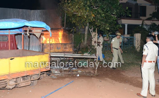 Padavinangady fire  6